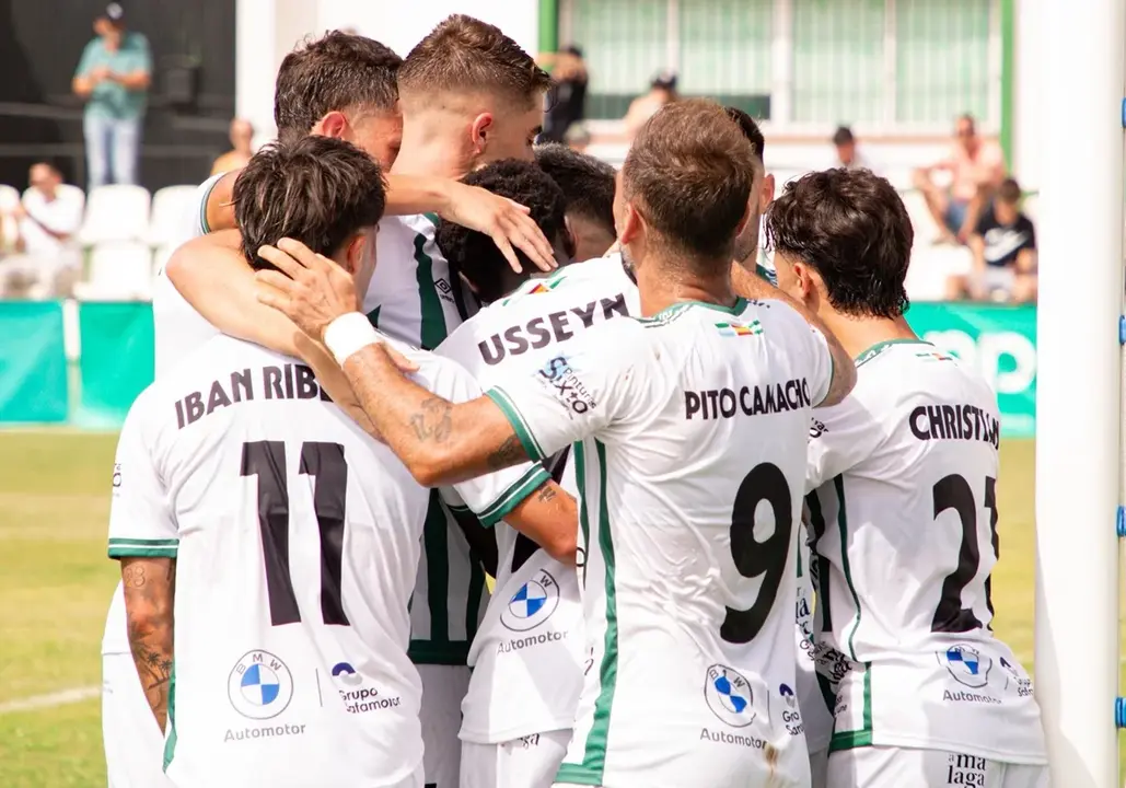 El Juventud Torremolinos celebrando un gol / Foto: SUR