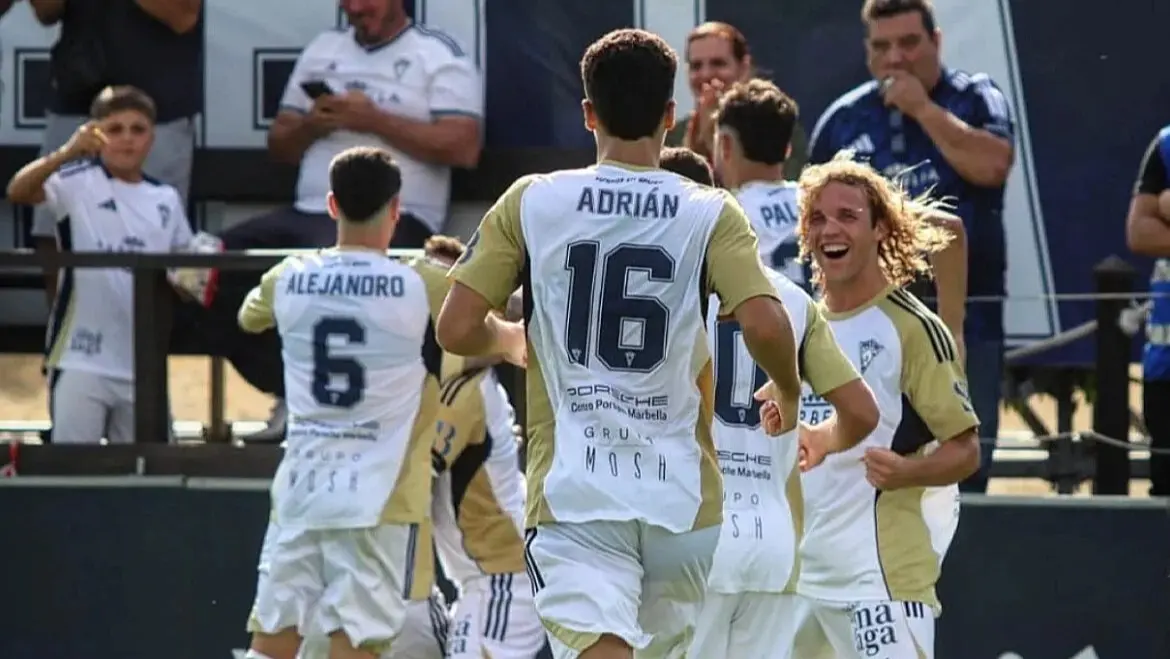 El Marbella FC celebrando un gol / Foto: Marbella FC