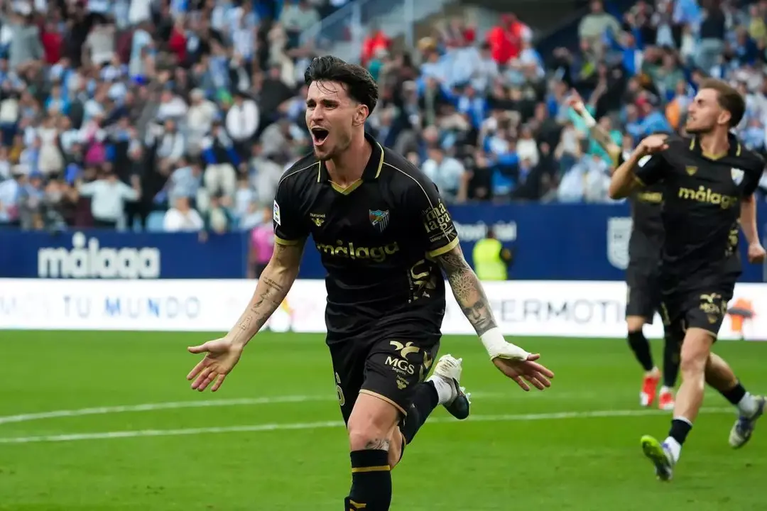 Murillo celebra su gol de cabeza / Foto: Gregorio Marrero (La Opini&oacute;n de M&aacute;laga)