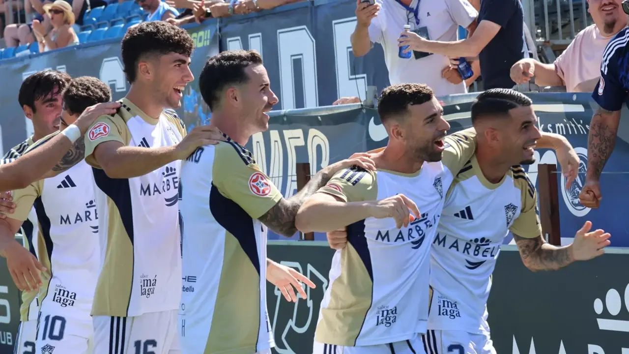 El Marbella celebrando un gol / Foto: Diario SUR