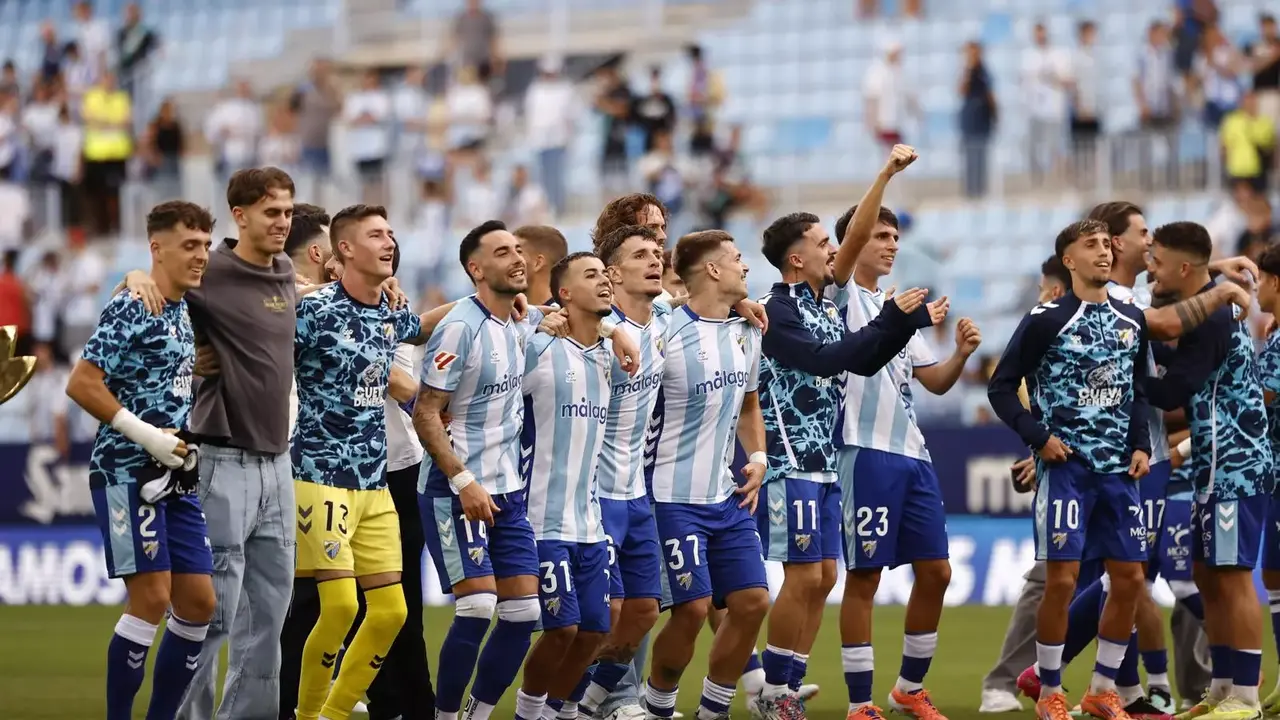 Los jugadores del M&aacute;laga CF celebrando la victoria frente al FC Andorra / Foto: M&aacute;laga Hoy