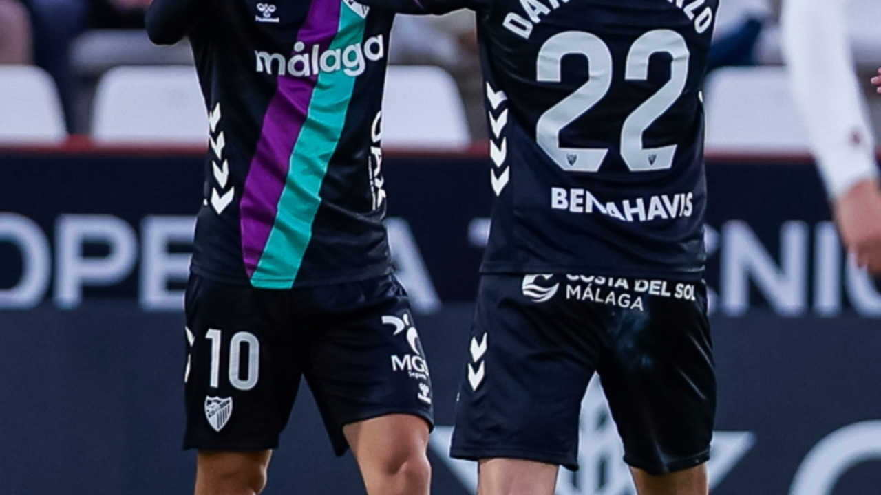 David Larrubia y Dani Lorenzo celebrando / M&aacute;laga CF