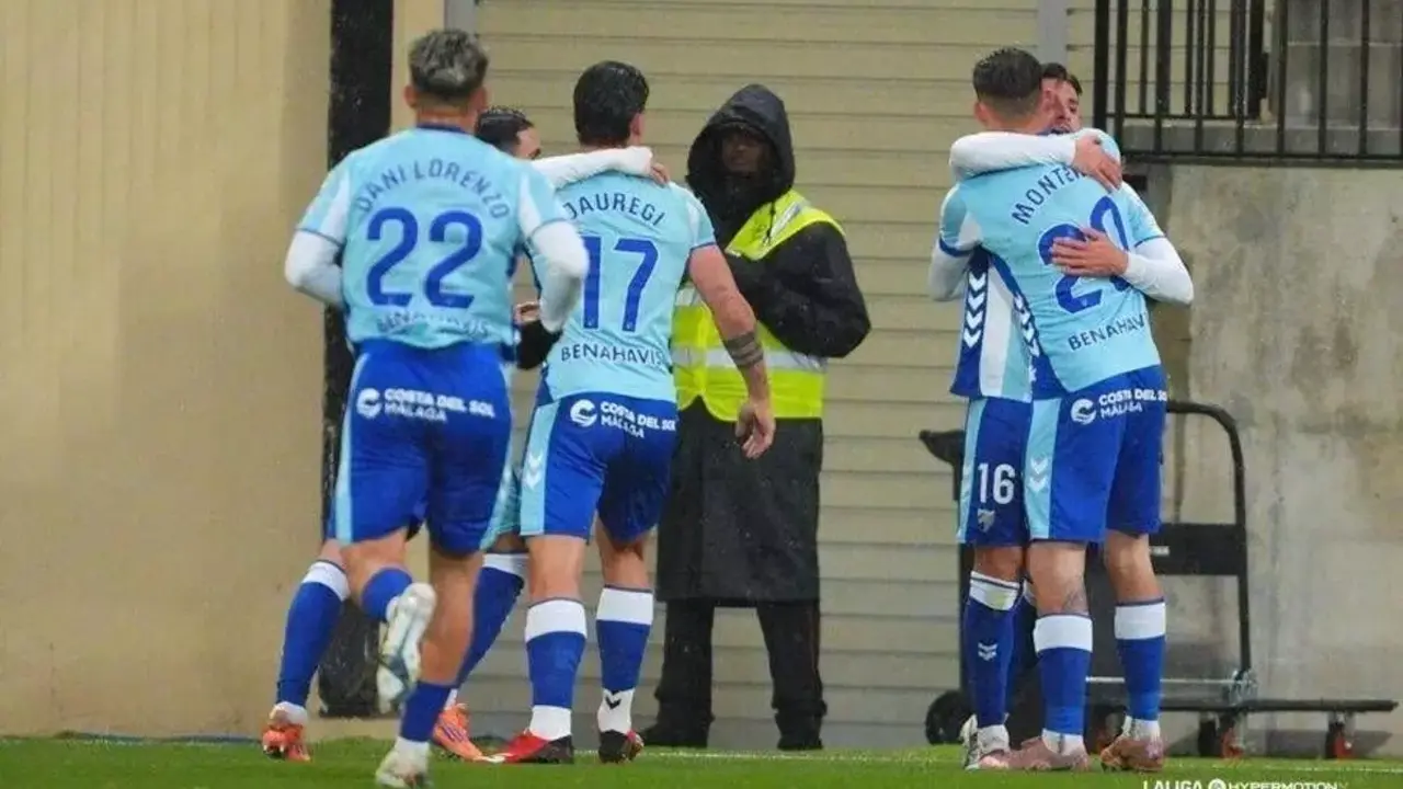 Los jugadores del M&aacute;laga celebrando un gol / Foto: La Opini&oacute;n de M&aacute;laga