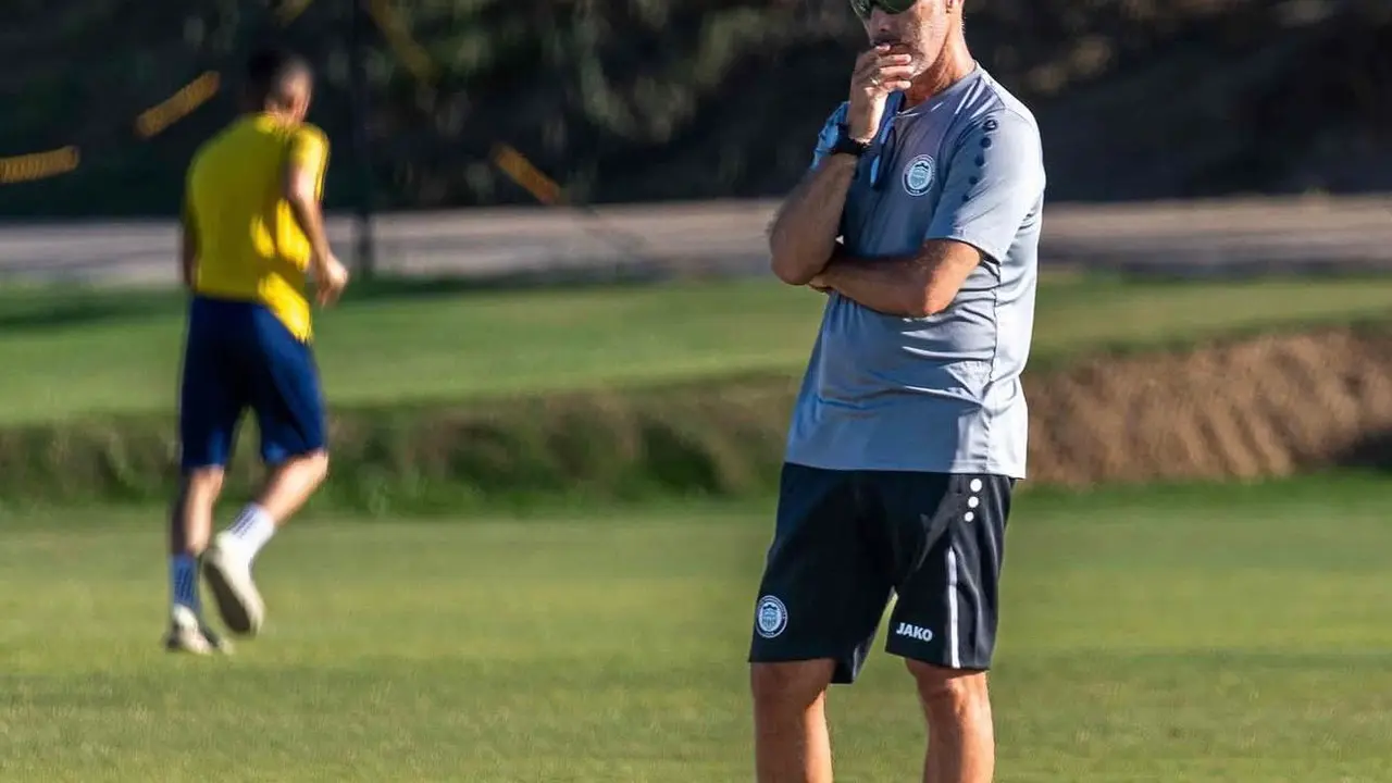 Antonio Calder&oacute;n en un entrenamiento / Foto: Juventud Torremolinos