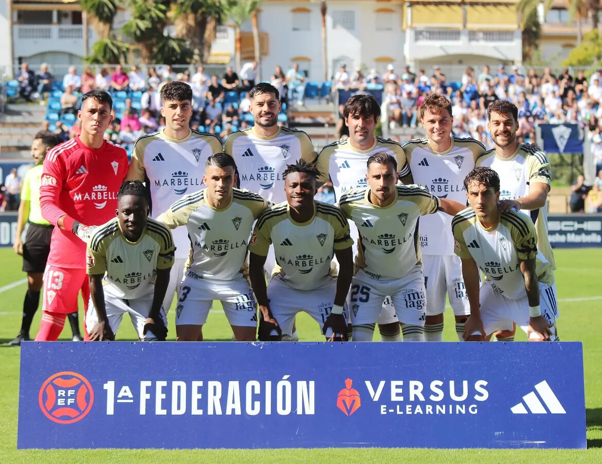 Once inicial del Marbella FC en su último partido como local ante el FC Cartagena / Foto: Marbella FC en RRSS