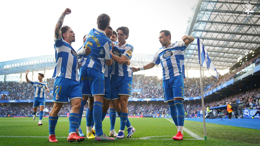 El Dépor celebrando un tanto en la pasada jornada ante el Córdoba / Foto: RC Deportivo