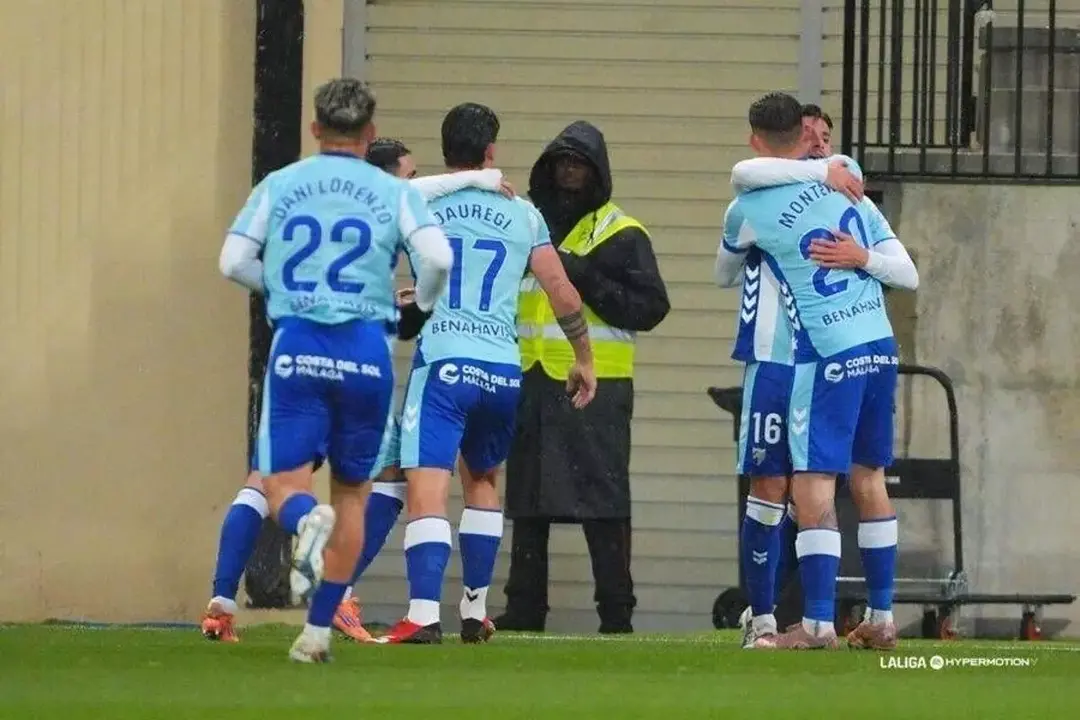 Jugadores del Málaga celebrando un gol en la última jornada ante el Andorra / Foto: La Opinión de Málaga